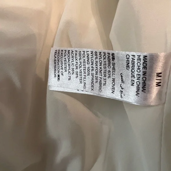 White House Black Market Winter White Jacket/Coat with Removable Faux Fur Collar - Picture 13 of 13